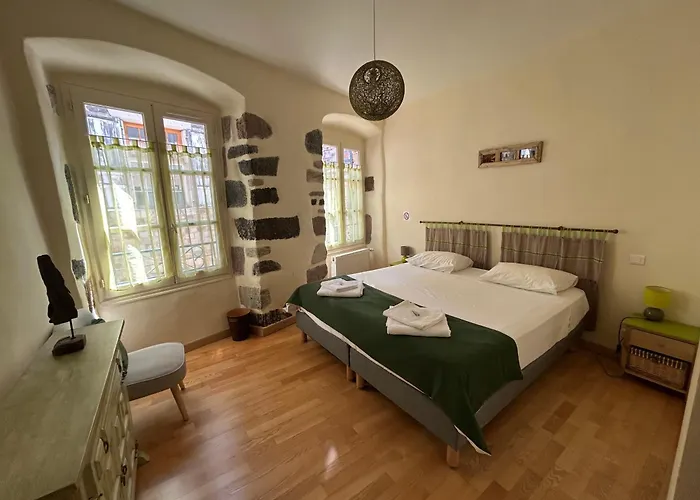 Relais Du Noble Voyageur 2* Brioude